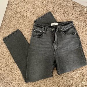 Abercrombie “The ankle straight ultra high rise” Jean
